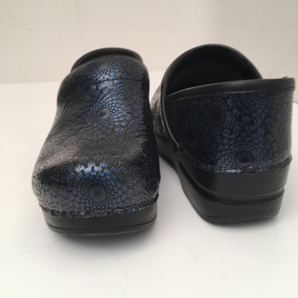 Dansko Clogs - Picture 5 of 8